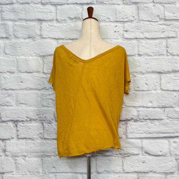 Banana Republic Heritage Heathered Gold Linen Tee Shirt - Picture 2 of 7